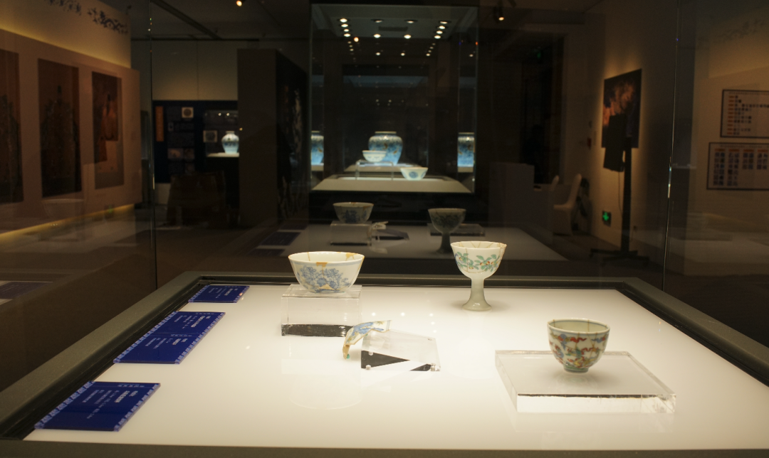 《青花的故事》6月21日开展 以一抹“青”拂去心头燥热_非凡国际|文化金融|艺术教育|文化旅游